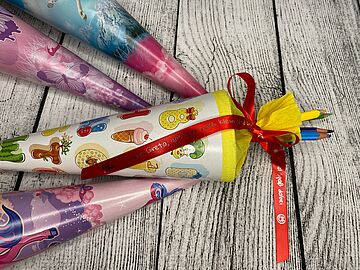 Schulanfang Zuckertüten personalisiertes Geschenkband